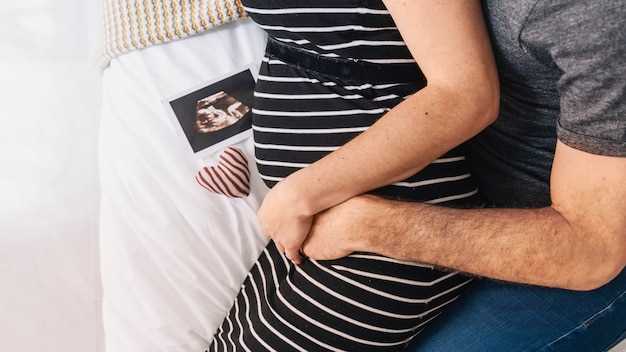 О чем свидетельствует движение ребенка в животе беременной?