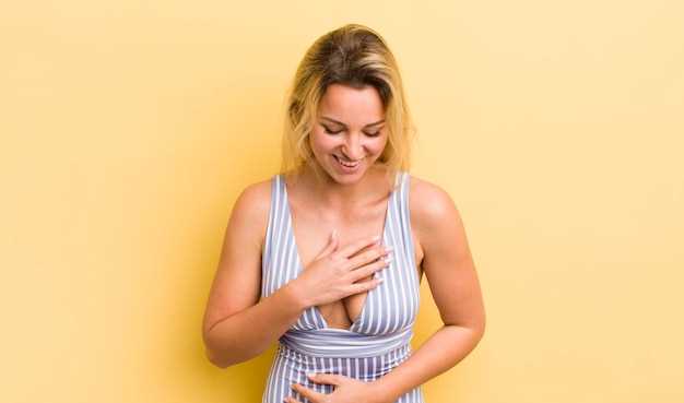 Почему возникает боль в груди у женщин после достижения 18 лет до наступления месячных?